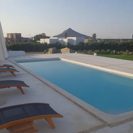 Villa Arya